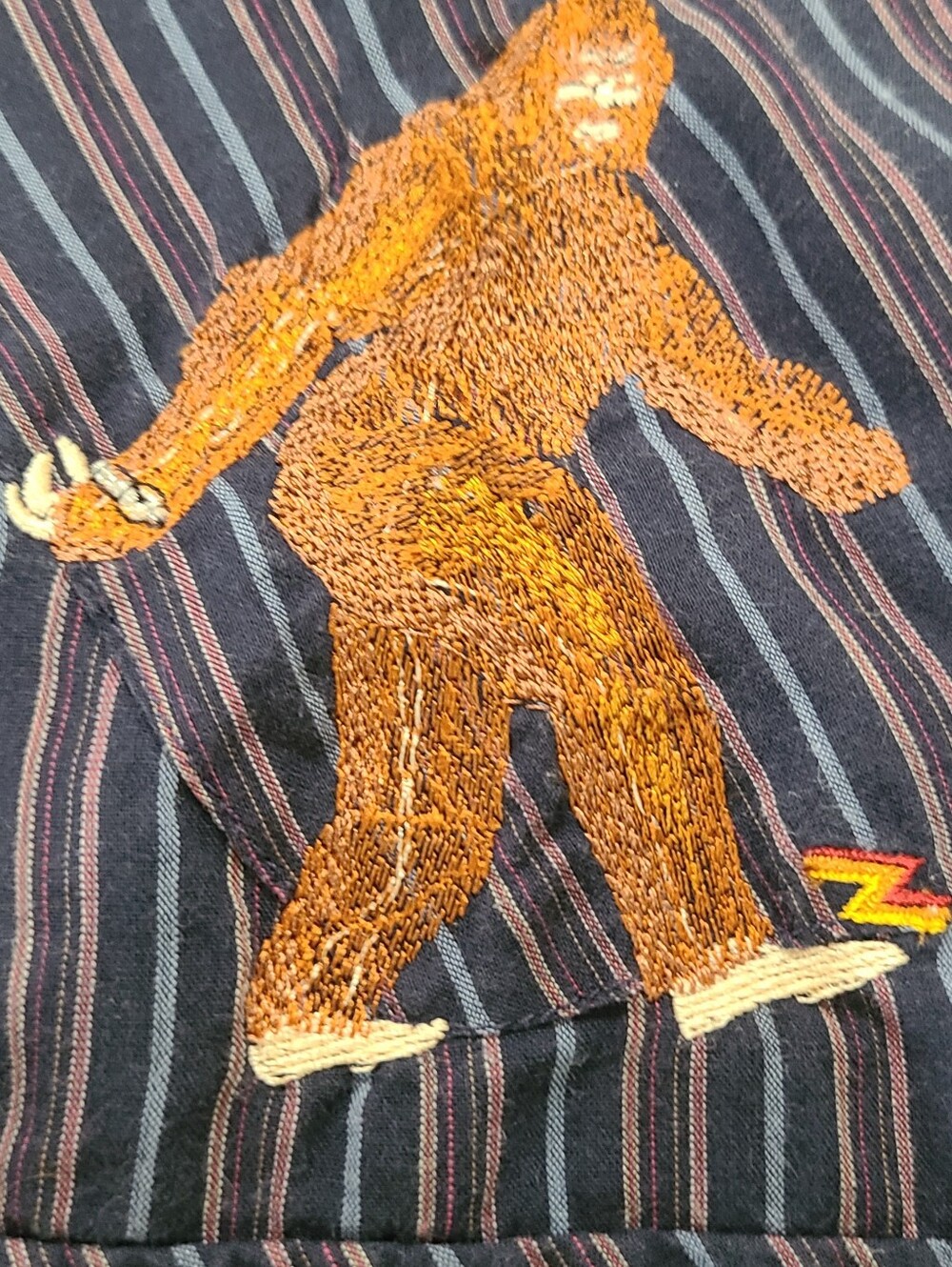 Triple Z threadz Bigfoot Embroidered Pearl Snap Long Sleeve - Picture 2 of 8